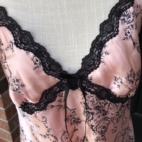 Linea Donatella Pink and Black lingerie - Picture 2 of 6